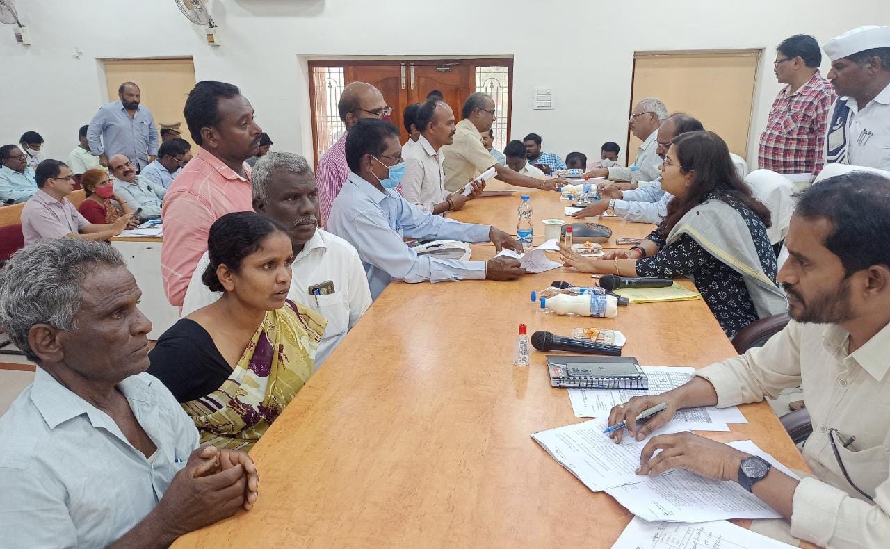 'స్పందన'కు గైర్హాజరైతే చర్యలు : జెసి