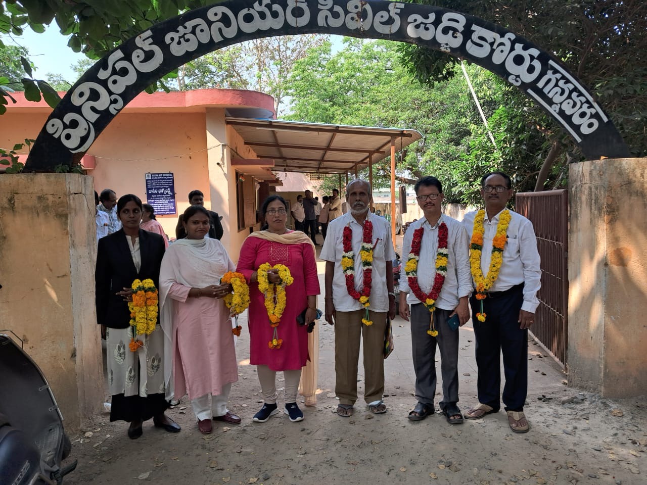 గన్నవరం బార్‌ అసోసియేషన్‌ అధ్యక్షులుగా వెంకయ్య