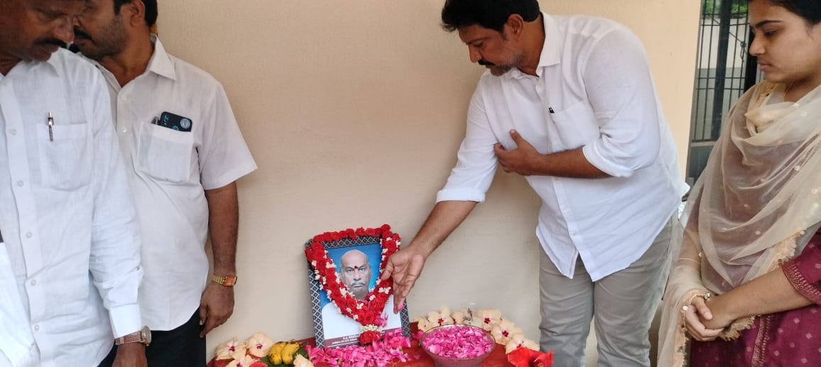 కనికంటి కిశోర్‌బాబుకు వంశీ నివాళి