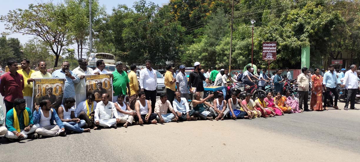 'పురం'లో సినిమా రాజకీయం