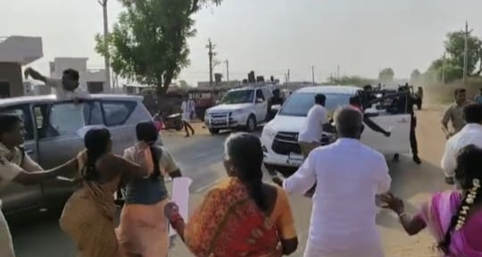 ముఖ్యమంత్రికి నిరసన సెగ