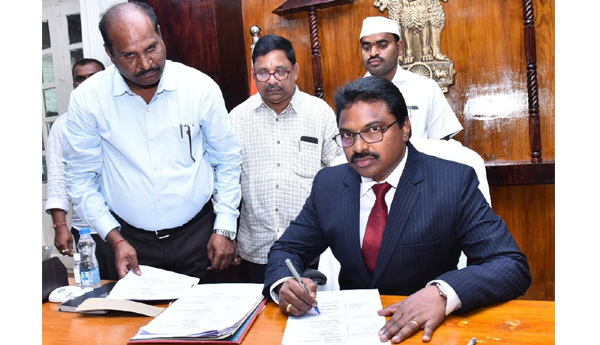 krishna-dist-collector-rajababu