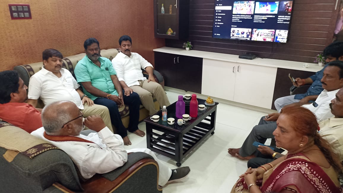 గోపిశెట్టి వీరాస్వామికి వంశీ పరామర్శ