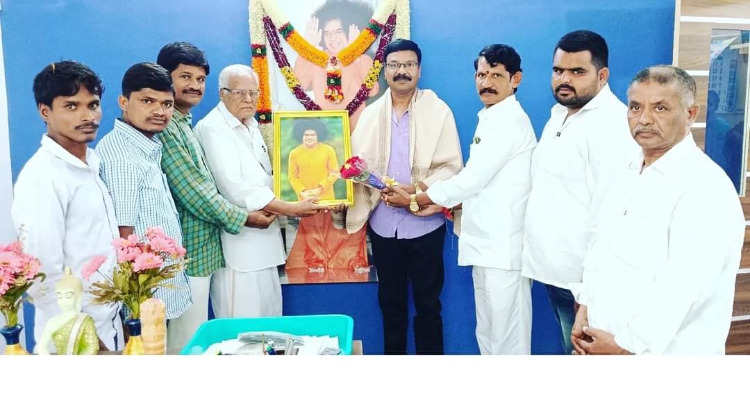 డీఎస్పీకి టిడిపి నాయకుల సన్మానం