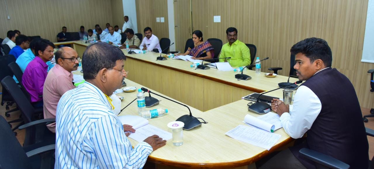 పరిశ్రమల ఏర్పాటుకు ప్రోత్సాహం
