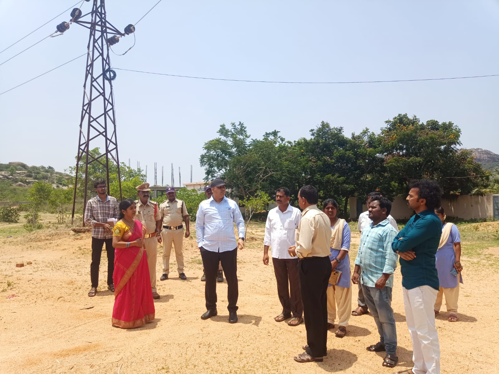 ప్రజా సమస్యలపై దృష్టి సారించండి : జెసి
