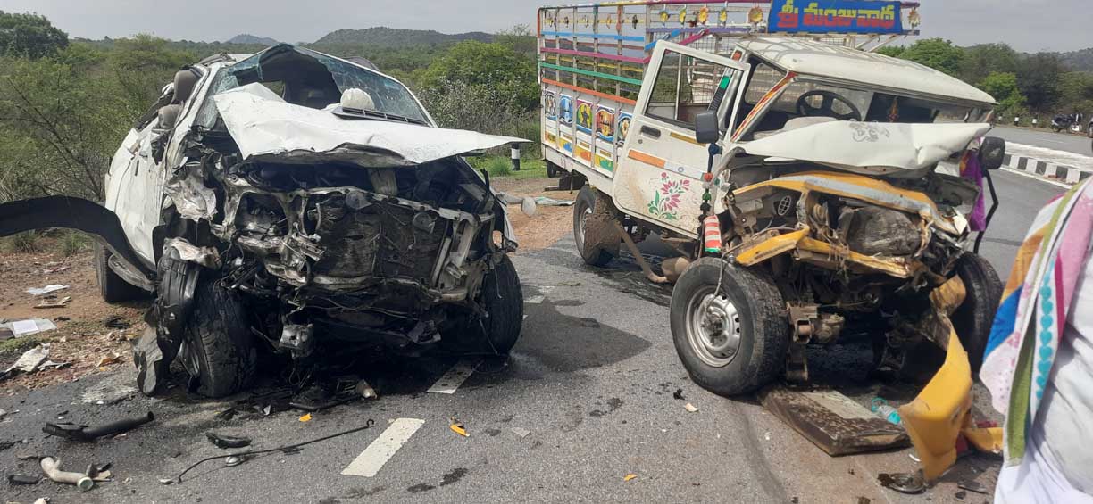 టేకులోడు వద్ద ఘోర రోడ్డు ప్రమాదం