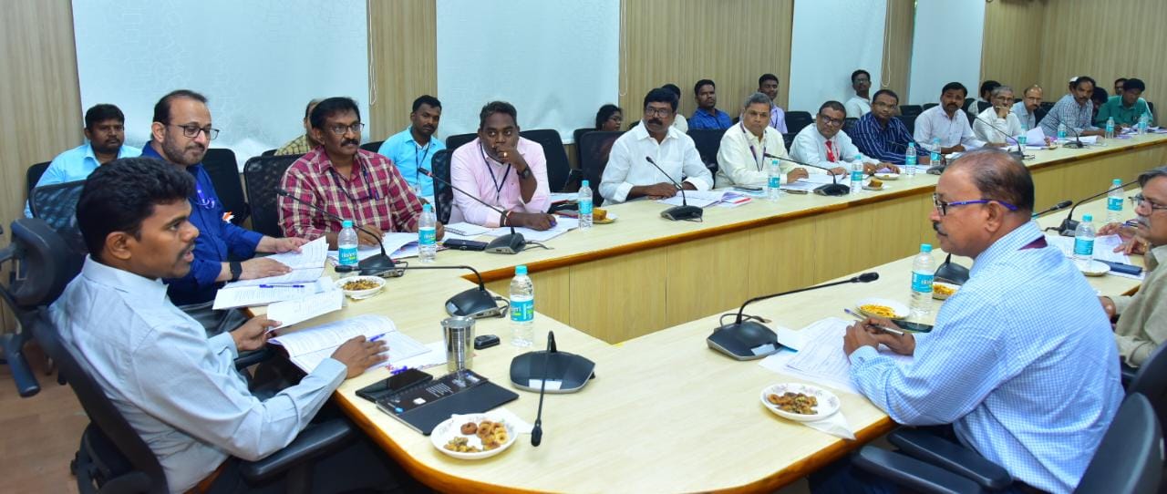 సమన్వయంతోనే లక్ష్యసాధన : కలెక్టర్‌