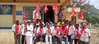 ఛార్జీలు తగ్గించాలి