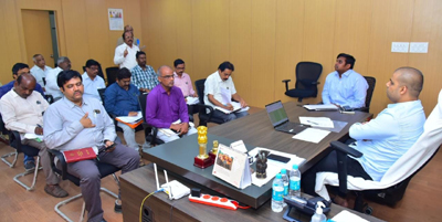 నష్టపరిహారం అందించాలి