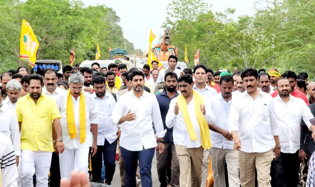  నారా లోకేష్ వెంట పాదయాత్రలో పాల్గొన్న మాజీ ఎమ్మెల్యే బీసీ జనార్దన్ రెడ్డి