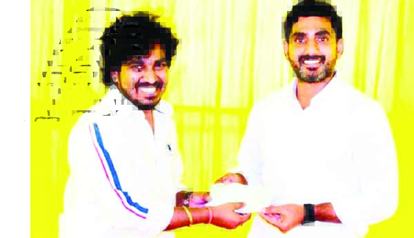 నారా లోకేష్‌ను కలిసిన రాజేష్‌