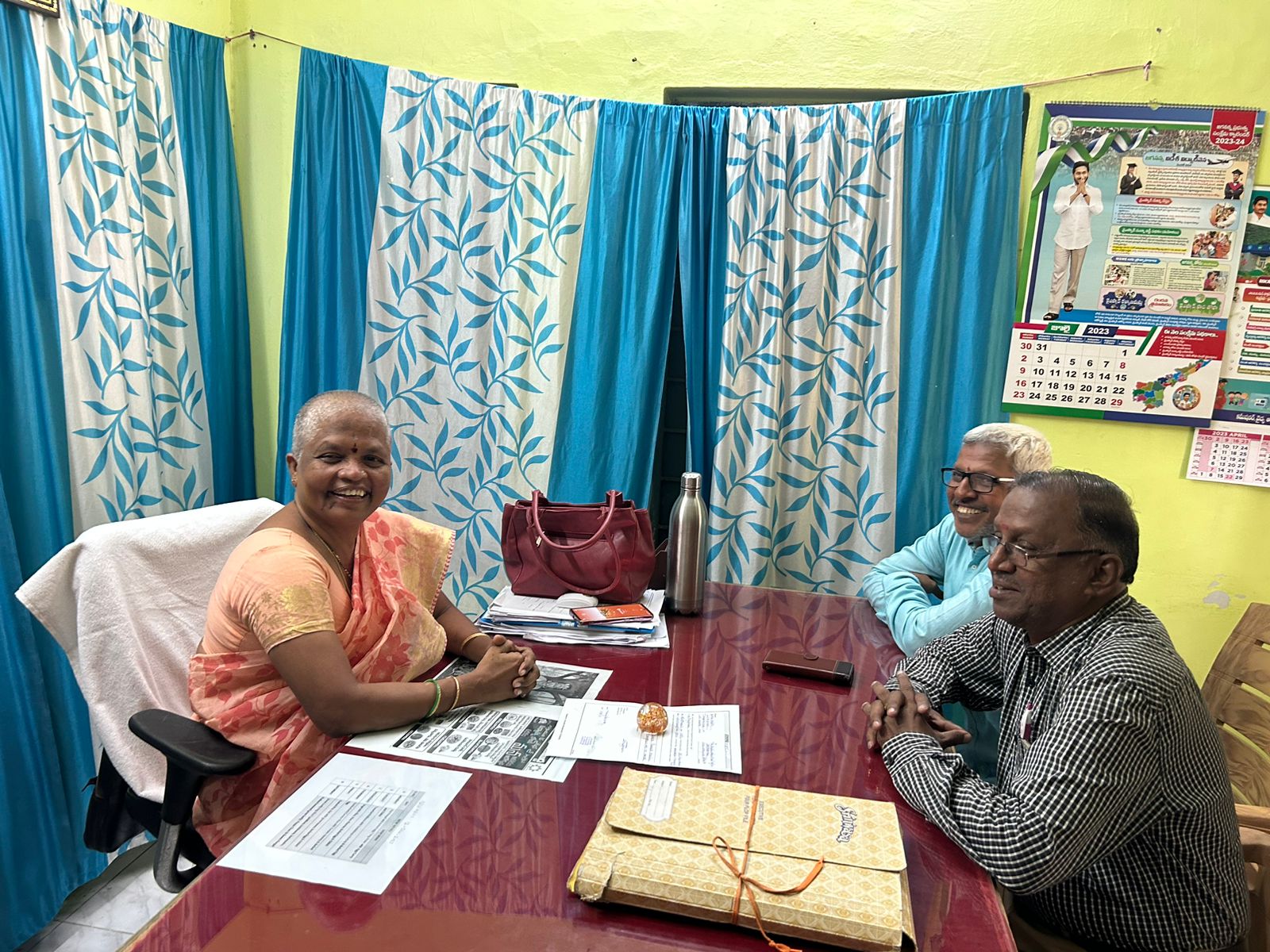 బాధ్యతలు చేపట్టిన డీఈవో