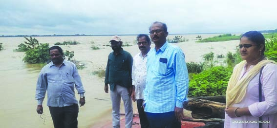 తల్లడిల్లుతున్న లంక గ్రామాలు