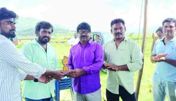 అంబులెన్స్‌ సిబ్బందికి ఆటల పోటీలు