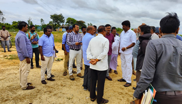 Mango-market-available-to-farmers-JC-Srinivasulu