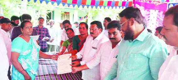 'జగనన్న సురక్ష'ను సద్వినియోగం చేసుకోవాలి