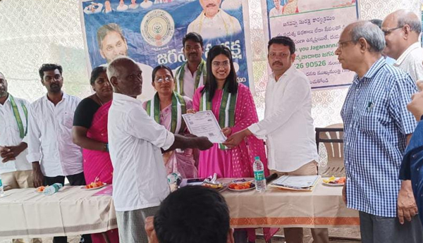 /Take-advantage-of-government-schemes-RDO-Sindhu