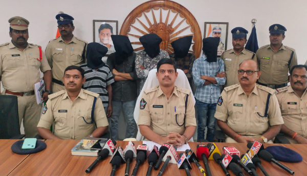 /22-kg-of-ganja-seized-Five-arrested
