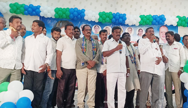 ycp-leaders-on-minister-venu