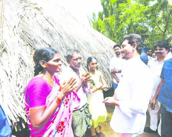  వరద బాధితులందరికీ సాయం