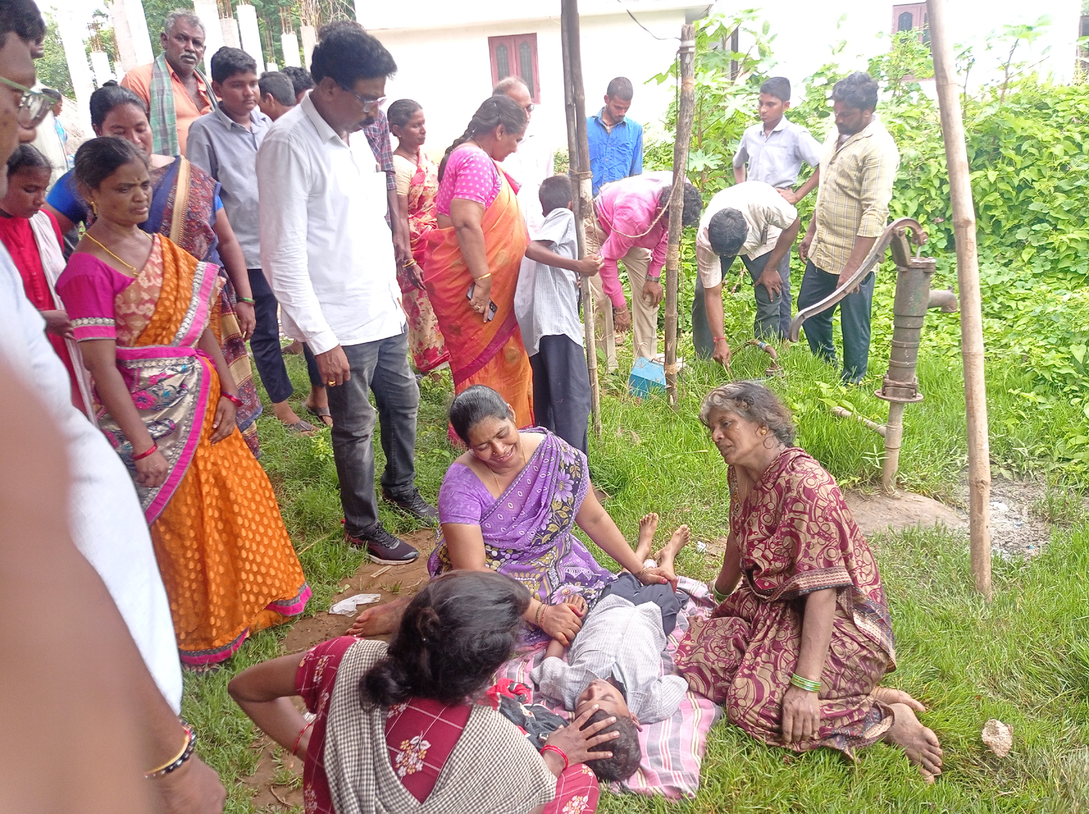 విద్యుదాఘాతంతో బాలుడి దుర్మరణం