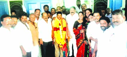 మండపేట సొసైటీ ఛైర్‌పర్సన్‌గా గంగాధర్‌