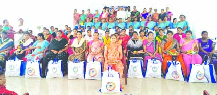 సంపూర్ణ పోషణ కిట్ల అందజేత