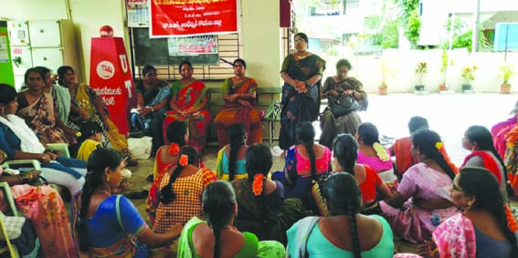    గ్రూప్‌ ఇన్సూరెన్స్‌ సౌకర్యం కల్పించాలి