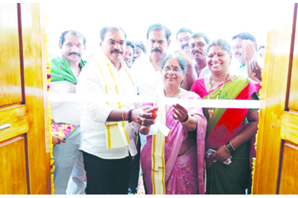 సచివాలయం, ఆర్‌బికె భవనాలు ప్రారంభం