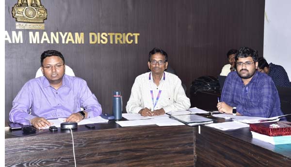 సిసిఆర్‌సి కార్డుదారులందరికీ రుణాలివ్వాలి