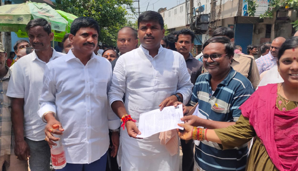 /CPM-and-AIDWA-leaders-equest-to-minister-Gudivada-Amarnath