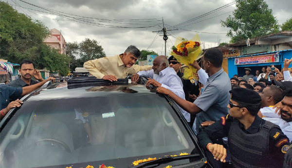 /Vishnuvardhan-Reddy-welcomes-Chandrababu-Naidu
