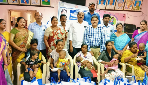 /Distribution-of-nutritious-food-for-child-health-protection