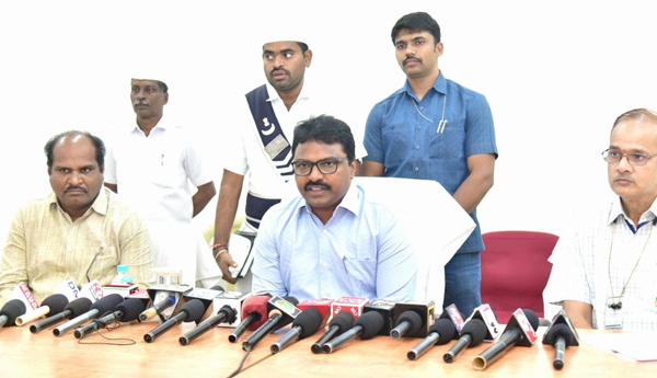/increased-the-level-of-people's-satisfaction-with-Jagananna-Suraksha-Collector