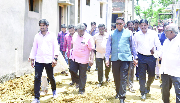  ప్రారంభోత్సవానికి సిద్ధం చేయాలి