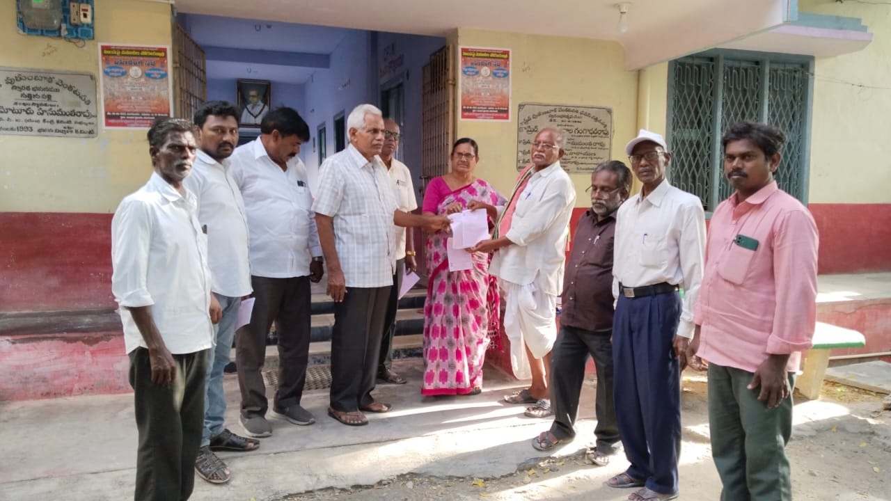నిర్మాణ కార్మికుల సంక్షేమ బోర్డును పునరుద్ధరించాలి