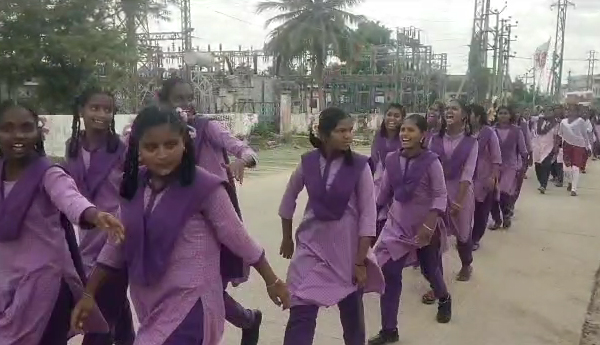 Collector-should-appoint-teachers