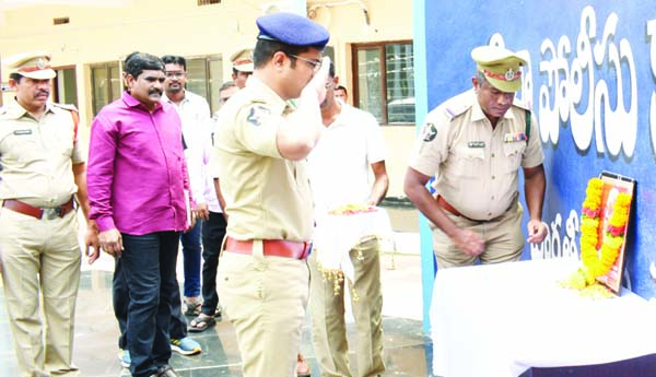 ఘనంగా టంగుటూరి జయంతి వేడుకలు