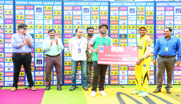 Godavari-Titans-win