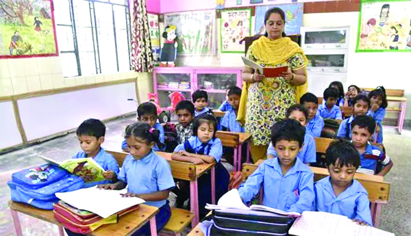 The-best-teaching-is-with-the-teacher