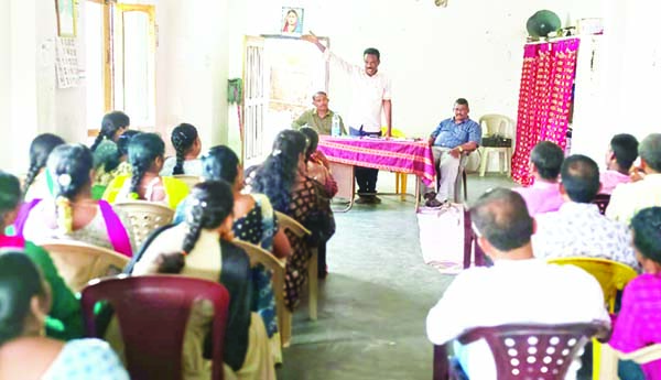 ప్రవీణ్‌ప్రకాశ్‌ వైఖరి మార్చుకోవాలి : యుటిఎఫ్‌