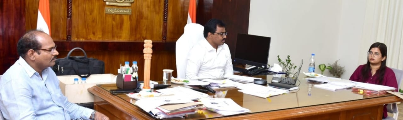 ఓటర్ల సవరణ పారదర్శకంగా నిర్వహించాలి : కలెక్టర్‌