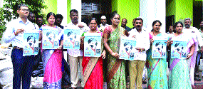 పర్యావరణ పరిరక్షణలో భాగస్వాములు కండి : మేయర్‌, కమిషనర్‌