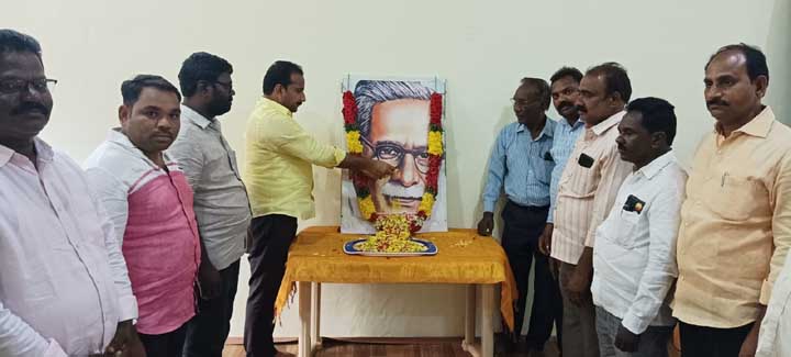 జాషువాకి నివాళు