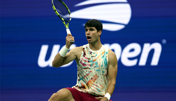 మూడోరౌండ్‌కు అల్కరాజ్‌