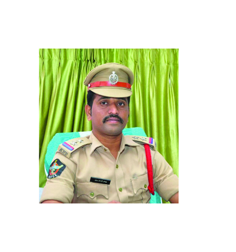 జంగారెడ్డిగూడెం ఎస్‌ఐ సాగర్‌బాబు సస్పెన్షన్‌