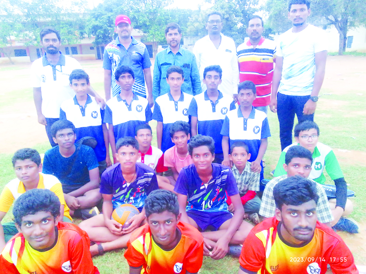 విద్యార్థులు క్రీడల్లోనూ రాణించాలి