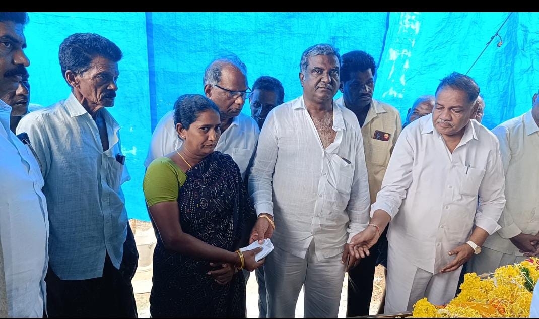 సుధాకరరావు కుటుంబానికి సాయం
