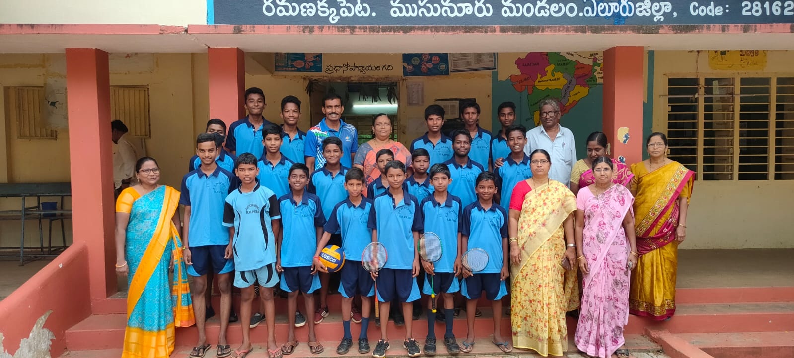 విజేతలకు 14, 15వ తేదీల్లో నియోజవర్గ స్థాయి ఆటల పోటీలు